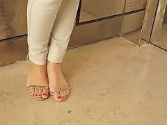 Israeli Elevator Toes Free Foot Fetish Porn D2 Xhamster